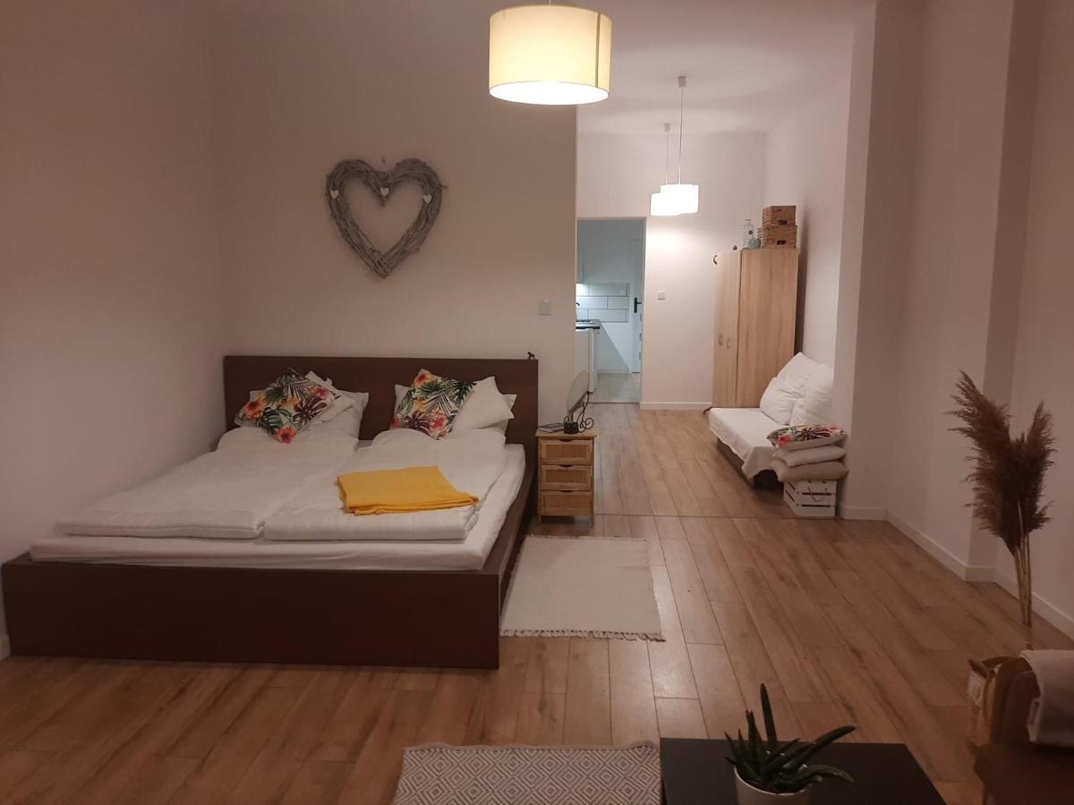 Apartamenty Jednosci 46 Wroclaw Bagian luar foto